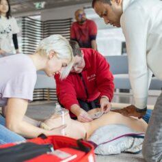 Bild Röda Korset kurs